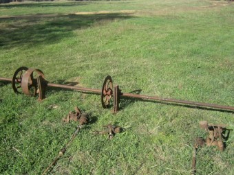 Three Stand Overhead Shearing Shaft with Stands