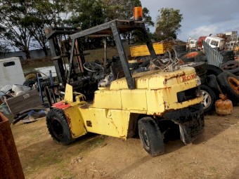 Komatsu FG40 Forklift - Suit spares or restore