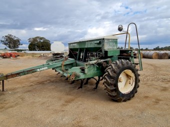 John Shearer 21 Run Combine
