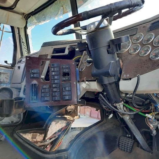 30. 2013 Western Star 4800 FXB