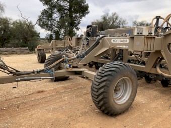 2013 NDF SA650 Disc Seeder