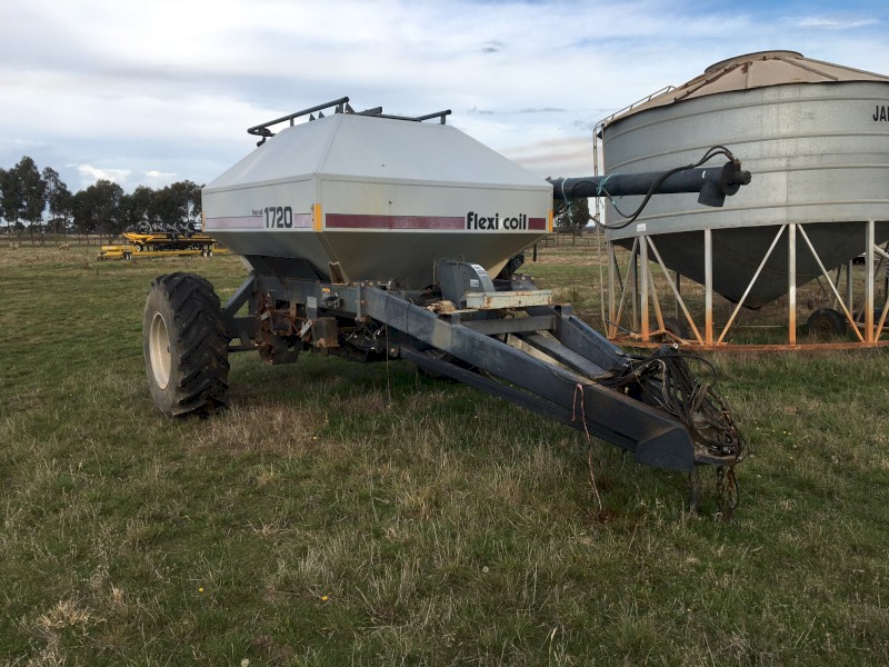 1720 flexicoil Air seeder box and rollers 