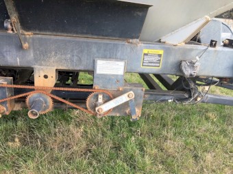 1720 flexicoil Air seeder box and rollers 