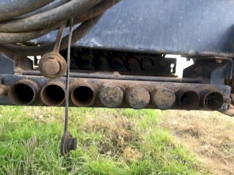 1720 flexicoil Air seeder box and rollers 