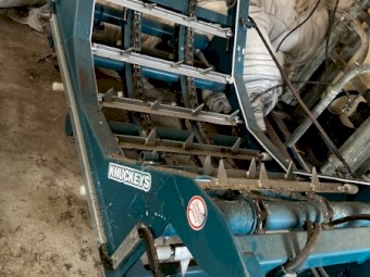 3 point linkage bale feeder