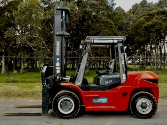 2016 Manitou Enforcer M70 All Terrain Rough Terrain Diesel 7 Tonne Forklift