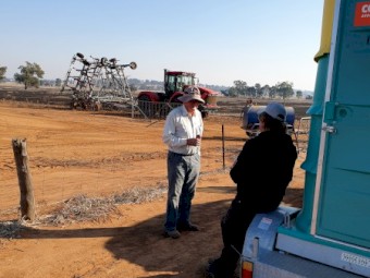 Kirovets K-7M 420 hp Standard 4WD Tractor