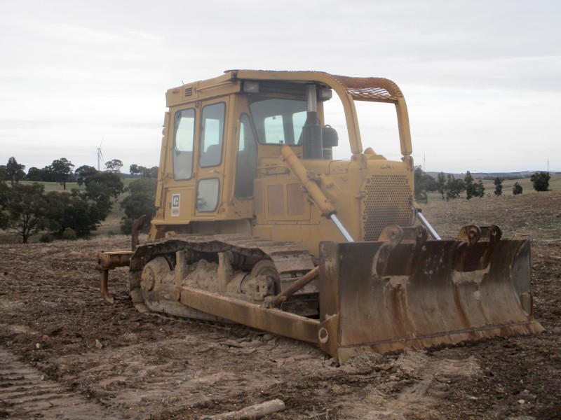 Caterpillar D6D Bulldozer