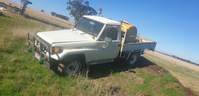 Landcruiser  HJ75