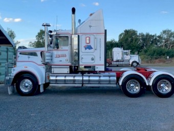 2004 Kenworth T904 Prime Mover