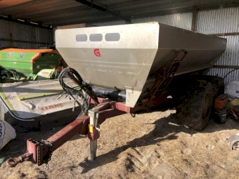 2016 Giltrap 8301 Spreader