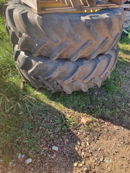 John Deere Rims & Tyres