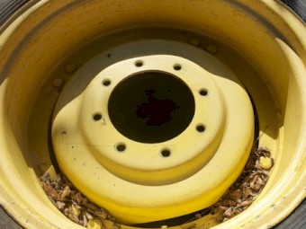 John Deere Rims & Tyres