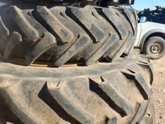 John Deere Rims & Tyres