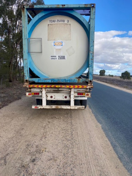 40' Flat trailer with Stainless Steel Water Tank
