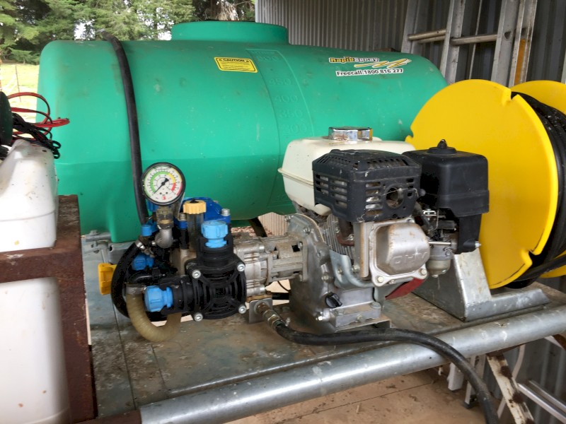 500L RapidSpray Spray Unit with 6 metre booms / 30m Hose & Gun + Foam Marker