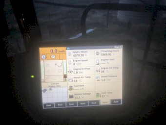 2004 Case IH 8010 with 2052 -39 foot front