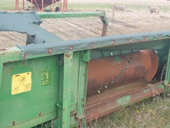 John Deere 914 Pick Up Front