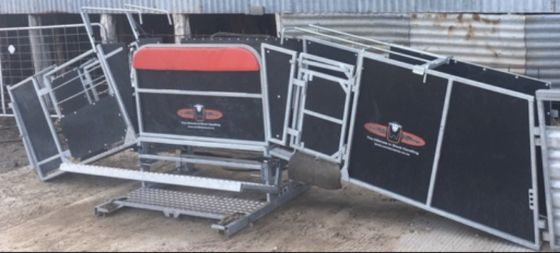 Combi Clamp Sheep Handler and 3 way draft