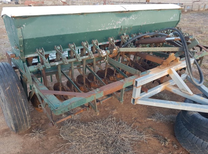 John Shearer 16 run Disc Seeder