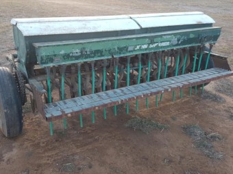 John Shearer 16 run Disc Seeder