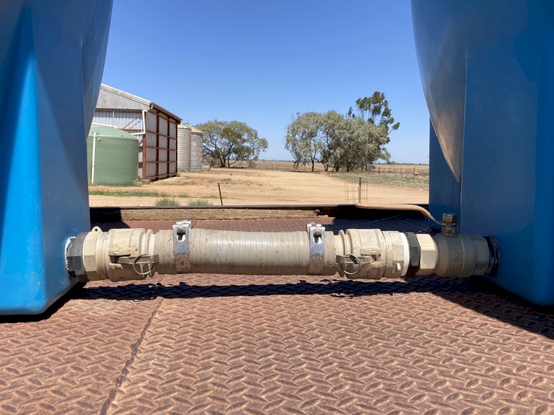 5300L Water Tanks x 4