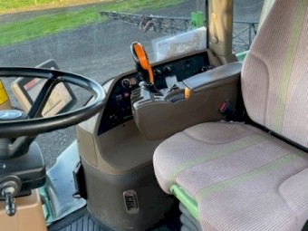 2012 4830 John Deere Sprayer