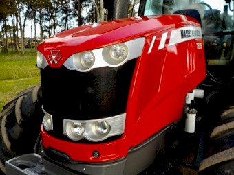 2017 (Late Model) Massey Ferguson 7615 Dyna 6 4x4 150hp Agricultural Farm Tractor