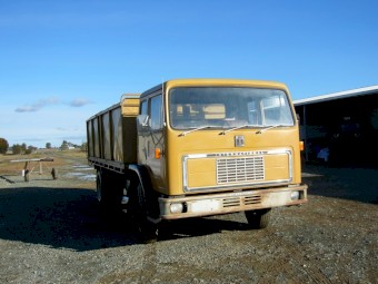 1976 ACCO 1810 A