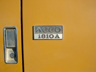 1976 ACCO 1810 A