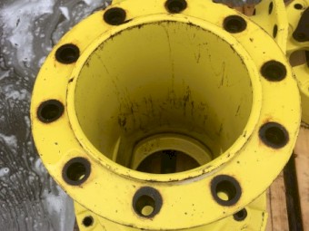 Front Wheel duals to suit 8000 series John Deere Tractors