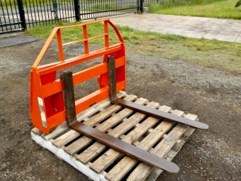 Pallet Fork Attachment to suit Tractor with FEL & Euro Hitch