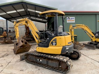 PC55MR-3 KOMATSU EXCAVATOR WITH 4 BUCKETS