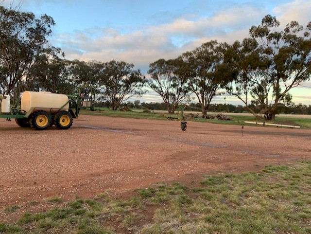 Boom Spray 4000L 27M