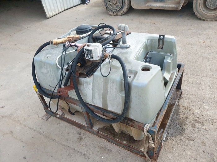 400 Litre Poly Diesel Fuel Tank with 12volt pump