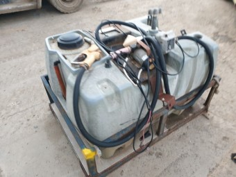 400 Litre Poly Diesel Fuel Tank with 12volt pump