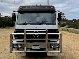 1996 Mercedes Benz 2435