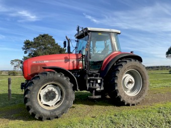 2003 Massey Ferguson 8240 Tractor 