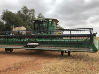 2011 John Deere 9670 Header with 35ft John Deere Front 