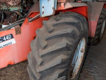 Allis Chalmers AC-440 tractor, 1975, articulated 4WD