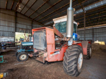 Allis Chalmers AC-440 tractor, 1975, articulated 4WD