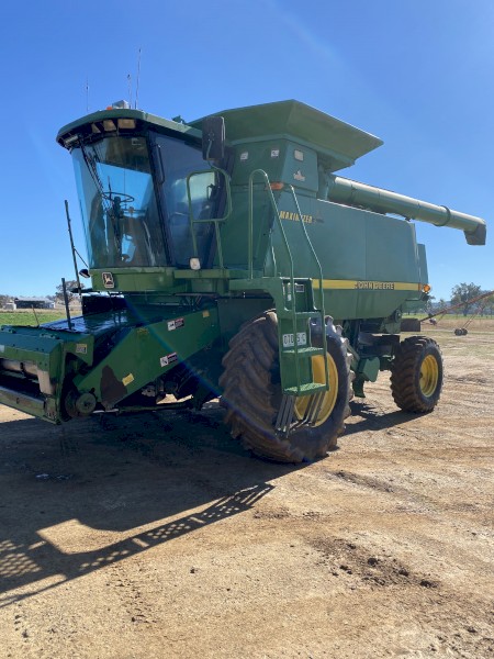 John Deere CTS II Header with 30ft Front & Trailer