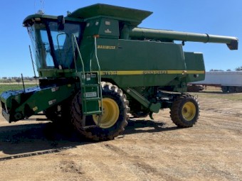 John Deere CTS II Header with 30ft Front & Trailer