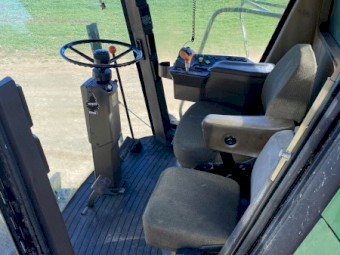 John Deere CTS II Header with 30ft Front & Trailer