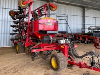 2020 Seedhawk 30 Series 8m Air Seeder