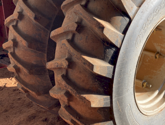 Case IH International 9170 Tractor