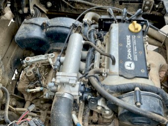 2017 John Deere 825i Gator