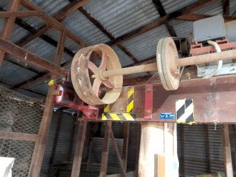 Vintage shearing plant