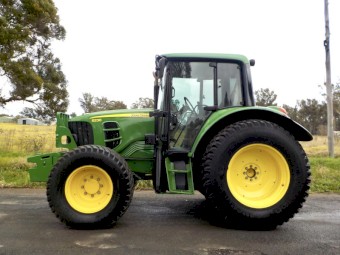 2015 John Deere 6230M 4x4 Agricultural Farm Tractor