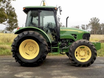 2012 John Deere 5085M PowrReverser Agricultural Farm Tractor